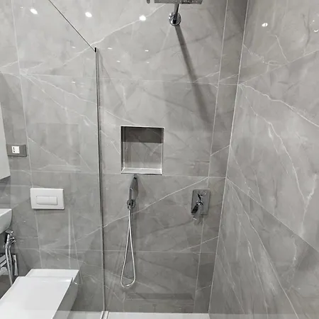Sky Center Tiran