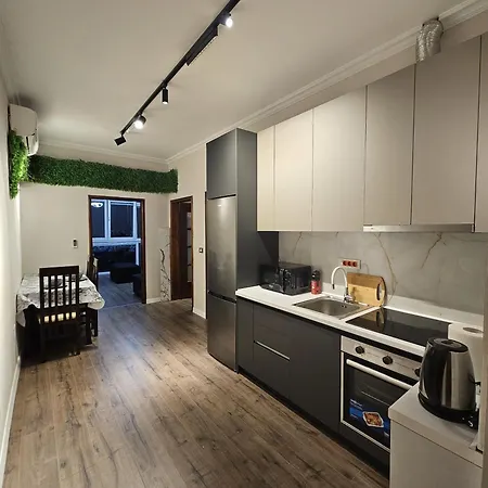 Sky Center Apartman *