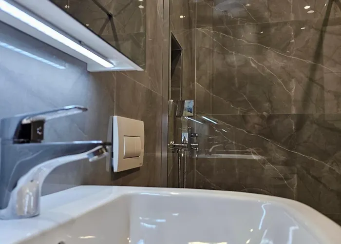 Апартаменты Sky Center Тирана